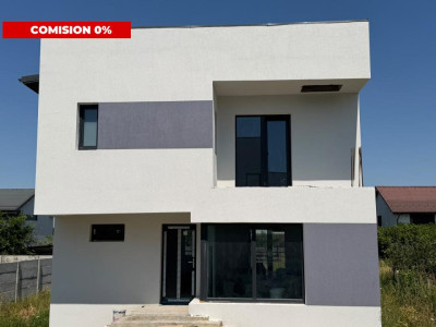 Casa de vanzare 4 Camere + 3 Bai- Str Calugareni