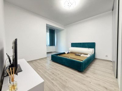 Apartament 2 Camere Cartierul Solar - Parcare Inclusa